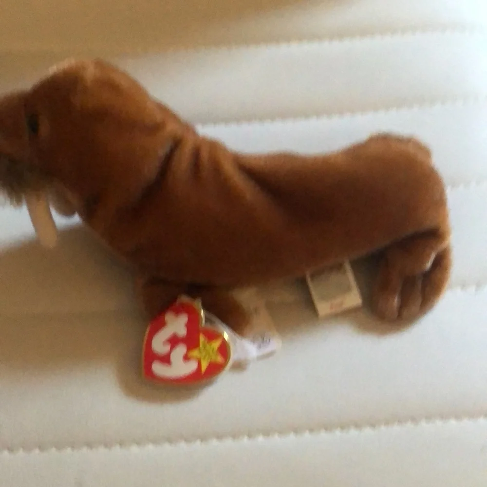 Vintage retired Ty Brown Plush Hamster Toy